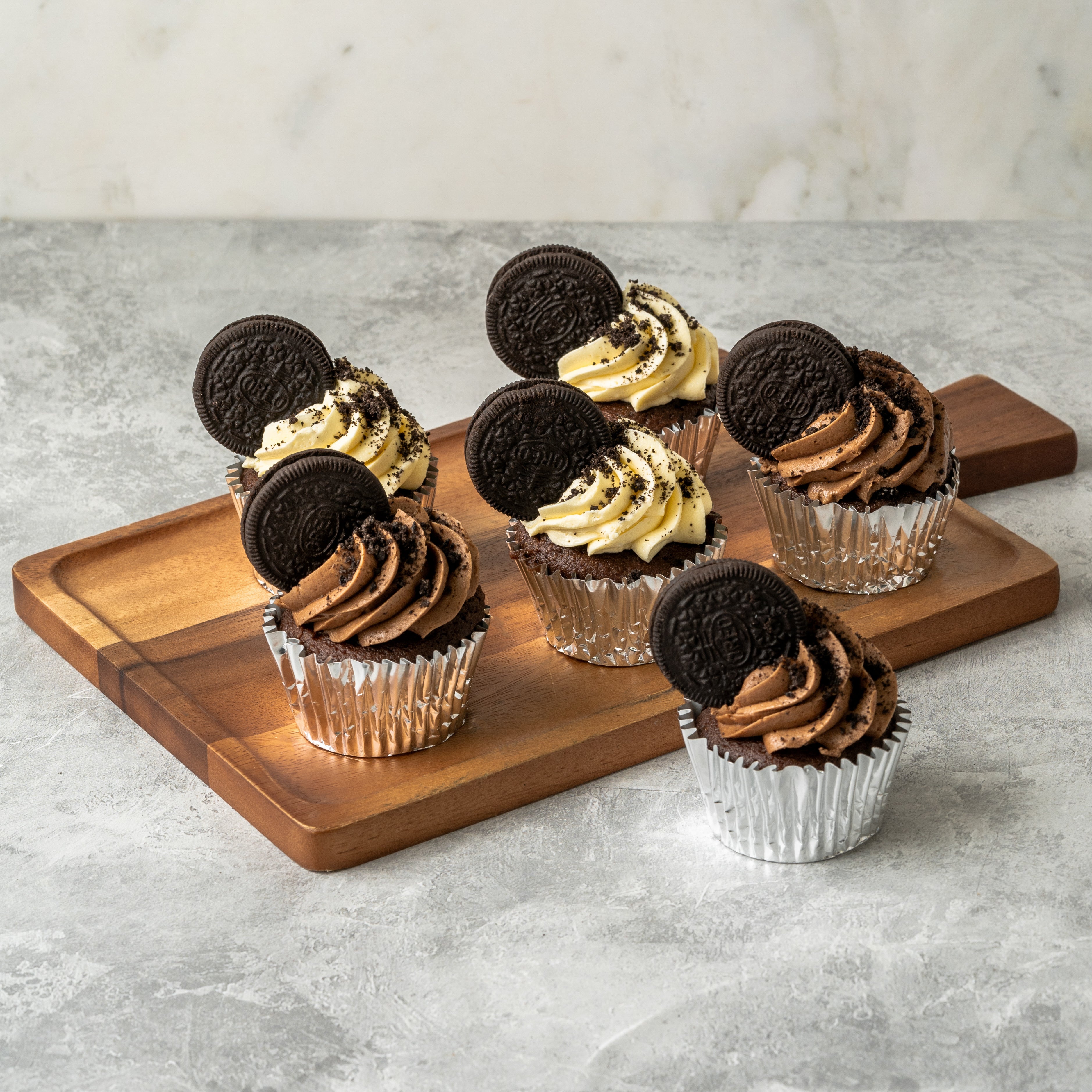 Cupcakes De Peru Com Oreos CC 000K Chocolate Oreo Cupcakes | Konditor